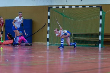 Bild 59 - B-Juniorinnen Bahrenfeld